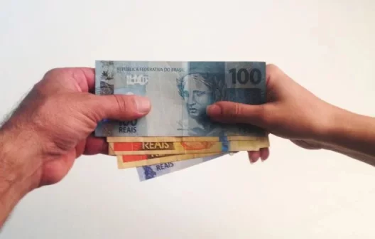 "Descubra como cobrar aqueles amigos que estão devendo a você"