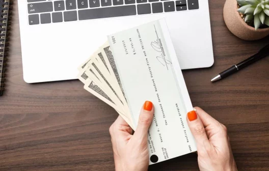 "Descubra como escapar do cheque especial e economizar em 2023!"