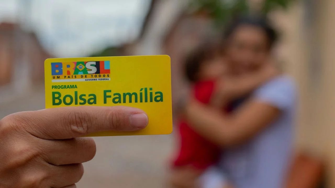 Bolsa Família 2023: Saiba como solicitar e quem tem direito