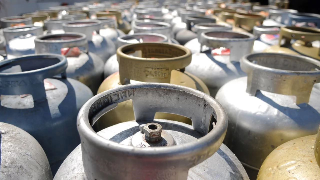 Auxílio gás: Saiba como receber o benefício.