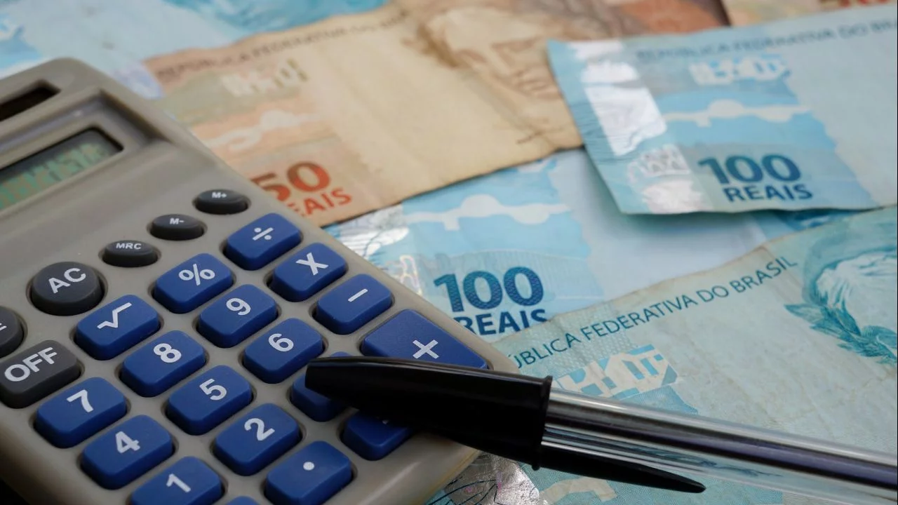 Imposto de renda: Saiba como funciona a antecipação da restituição.