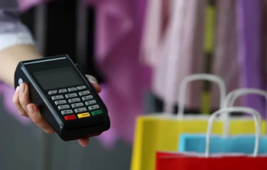 "Descubra o segredo do parcelamento no cartão que impulsiona as vendas dos lojistas!"