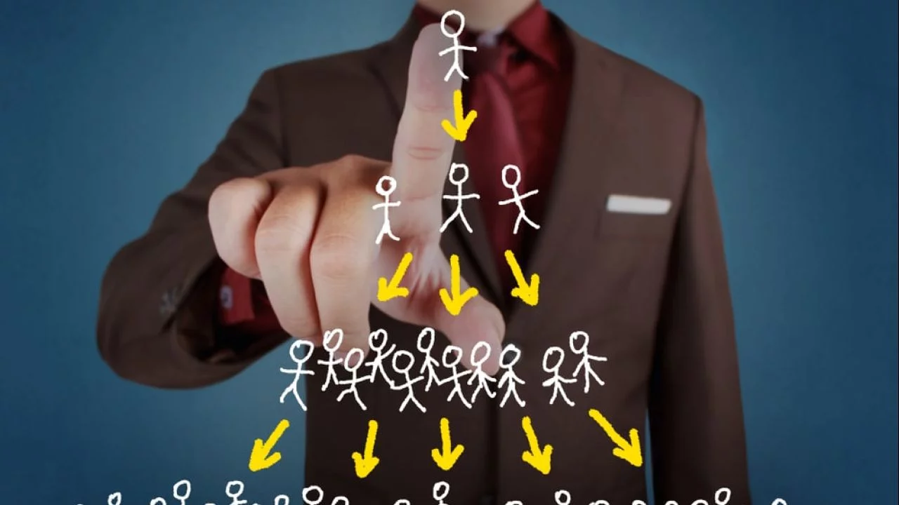 Pirâmide financeira: entenda como este tipo de golpe funciona.