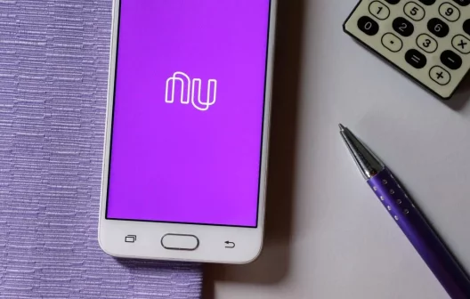"Nubank revoluciona com inovação que supera limites de cartão de crédito"