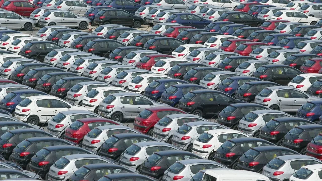 Governo anuncia programa de descontos para deixar carros mais baratos. Confira como vai ficar. 