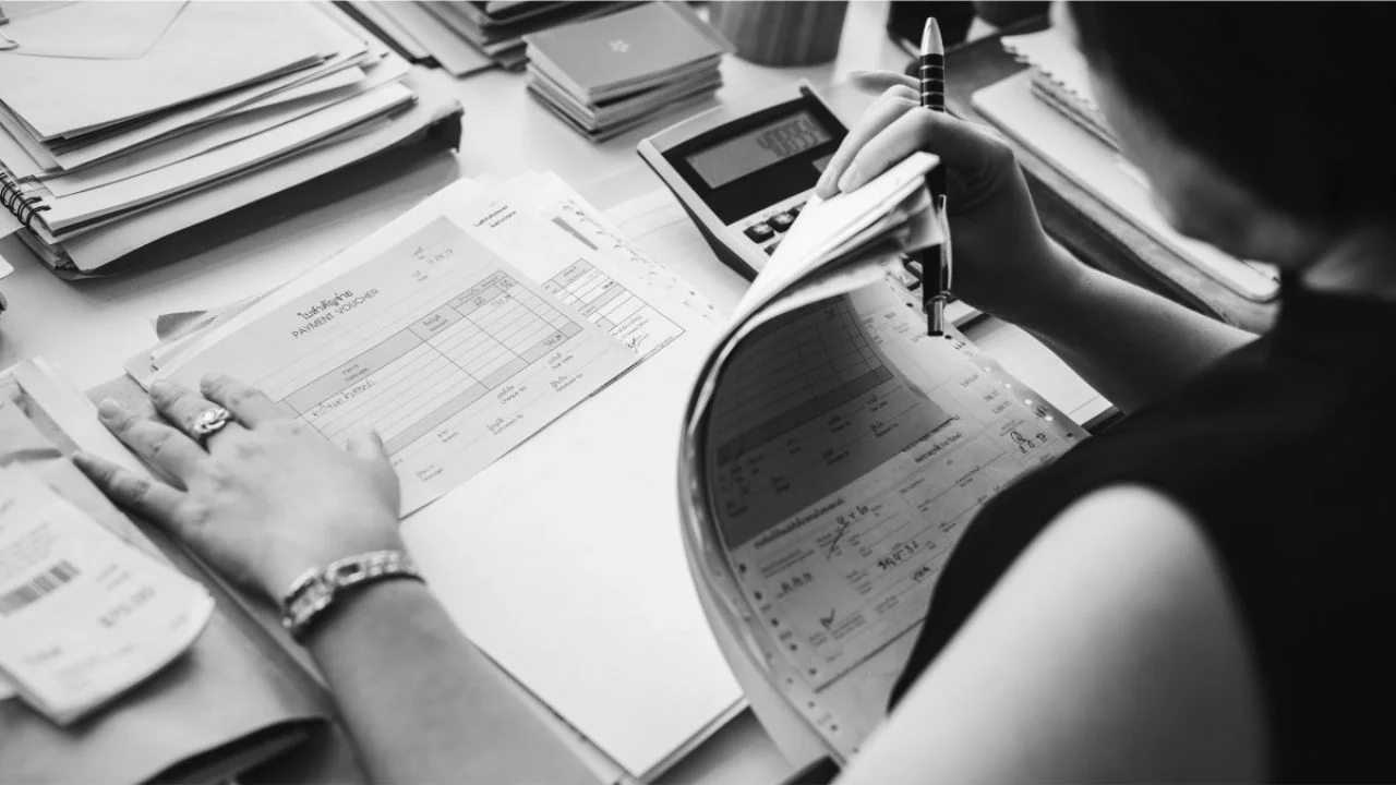 Desenrola: Grandes varejistas começam a negociar dívidas.