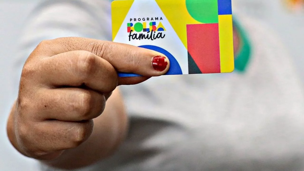 Governo altera regra para família unipessoal no Bolsa Família