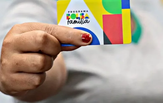 "Beneficiários do Bolsa Família receberão pagamento extra. Veja quem tem direito!"
