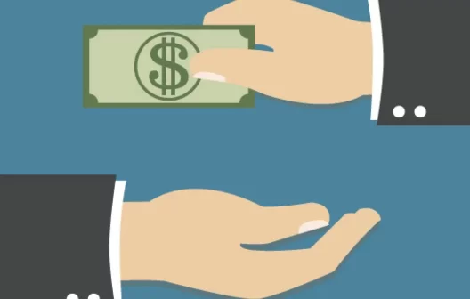 "Descubra como o empréstimo pode ser a solução para suas dívidas - saiba quando essa estratégia vale a pena!"