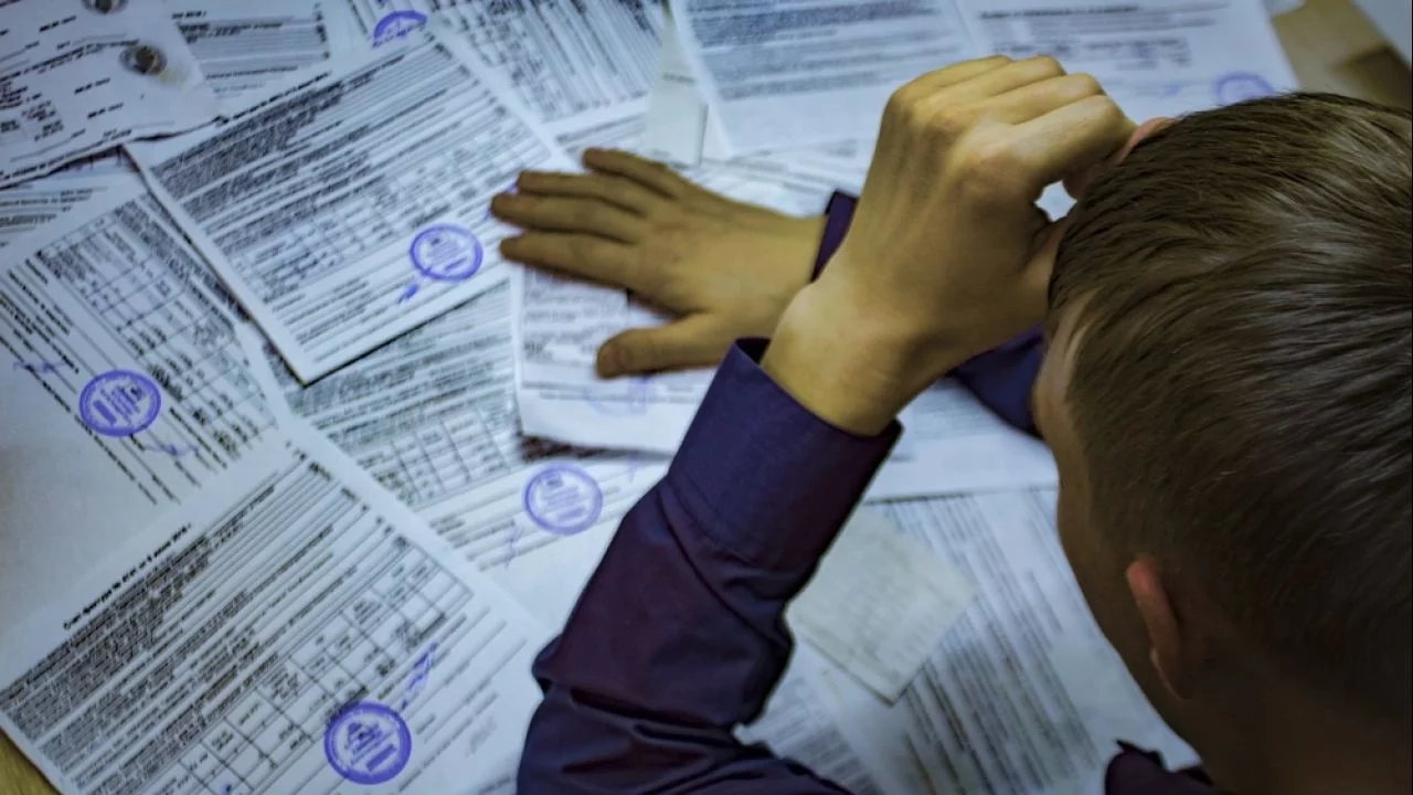 Bancos podem confiscar bens dos devedores? Entenda quando isso é possível.