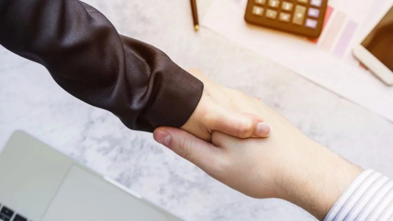 7 sites para negociar dívidas online