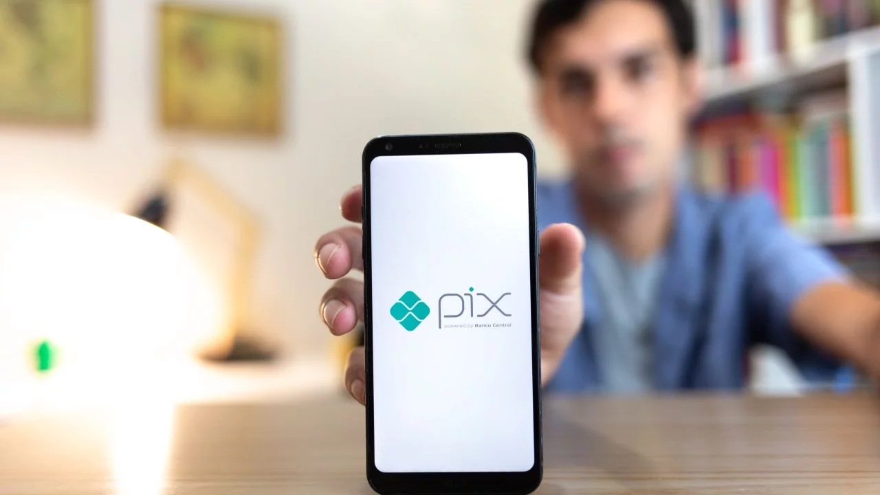 O que acontece se eu não devolver o Pix recebido por engano?