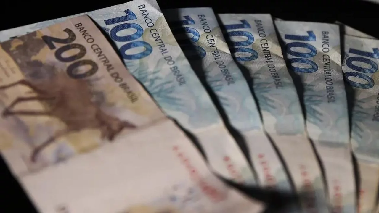 Brasileiros ainda podem resgatar R$ 7,5 bilhões 