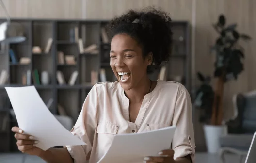 "Seu nome limpo em 2024: Descubra as 5 dicas essenciais para uma nova vida financeira!"