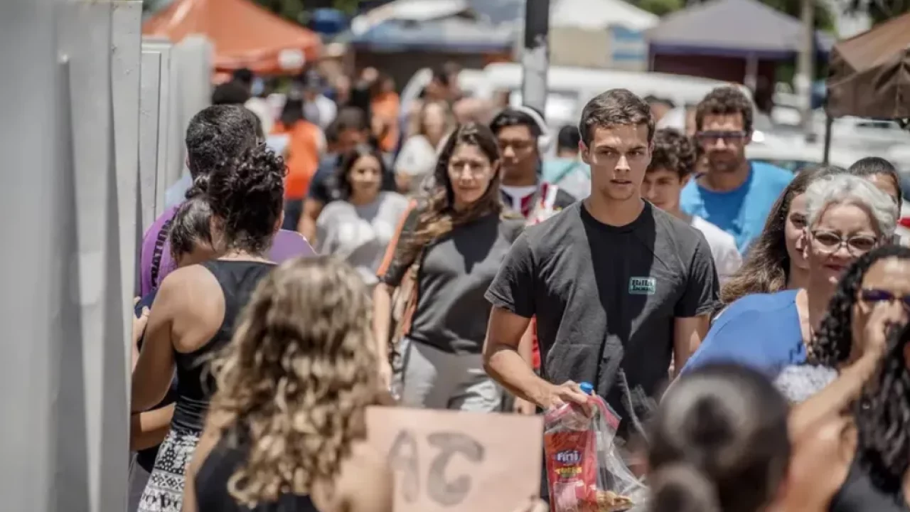 Pé-de-meia: saiba o que fazer para garantir a bolsa para estudantes