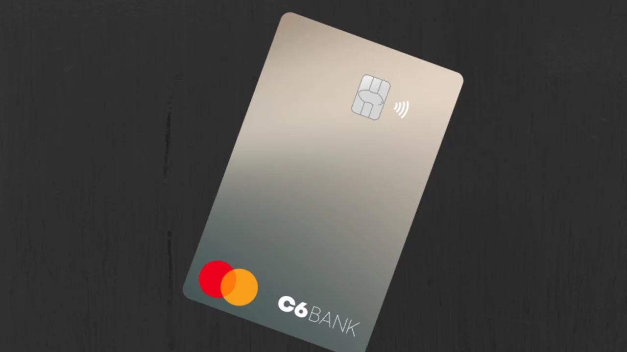 Melhores cartões platinum sem anuidade de 2024