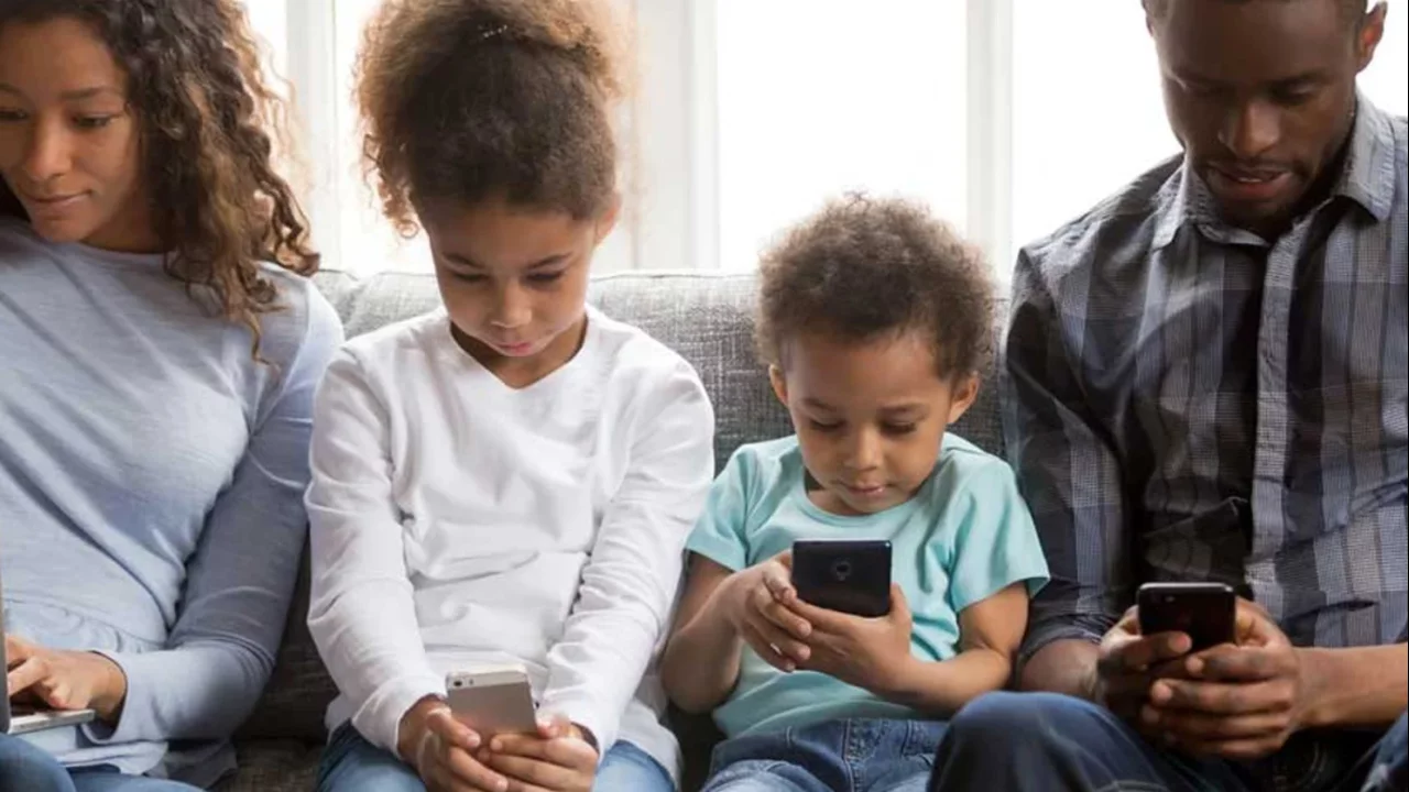 As 5 melhores contas bancárias digitais para adolescentes em 2024