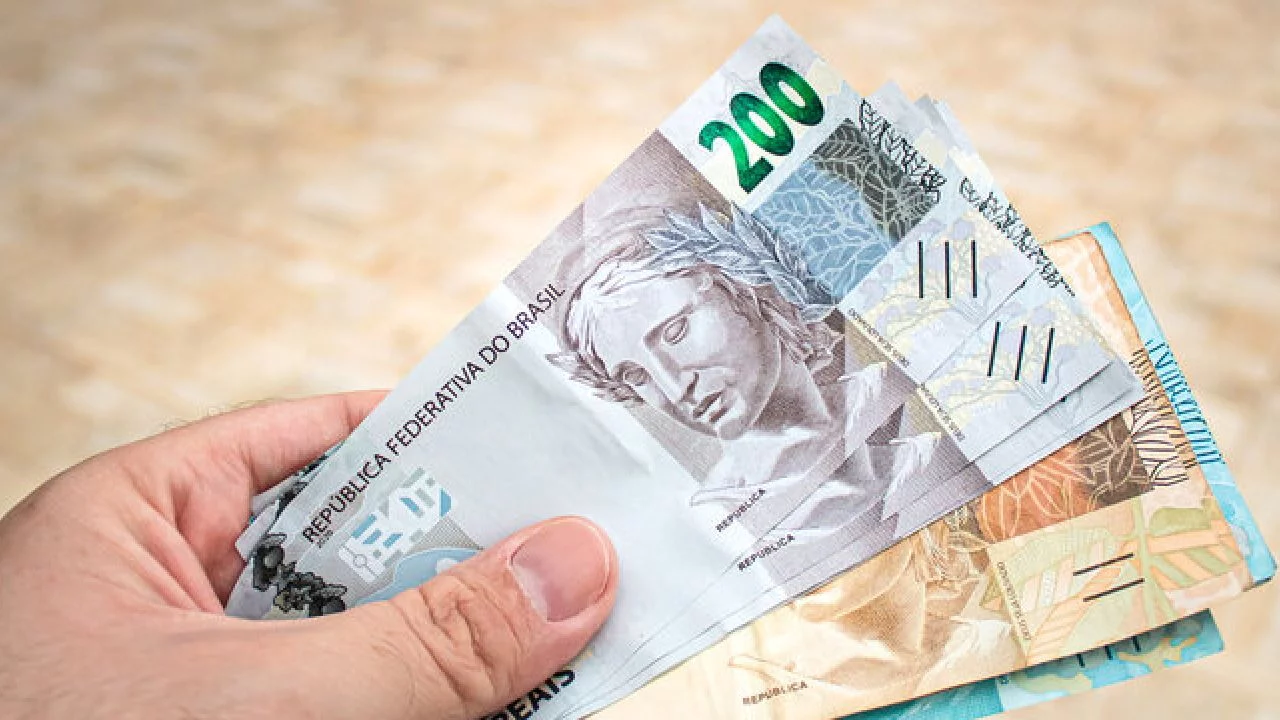 Quanto eu consigo de empréstimo ganhando salário mínimo?