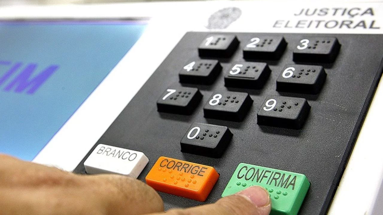 Multa por não votar nas eleições 2024: saiba quanto custa