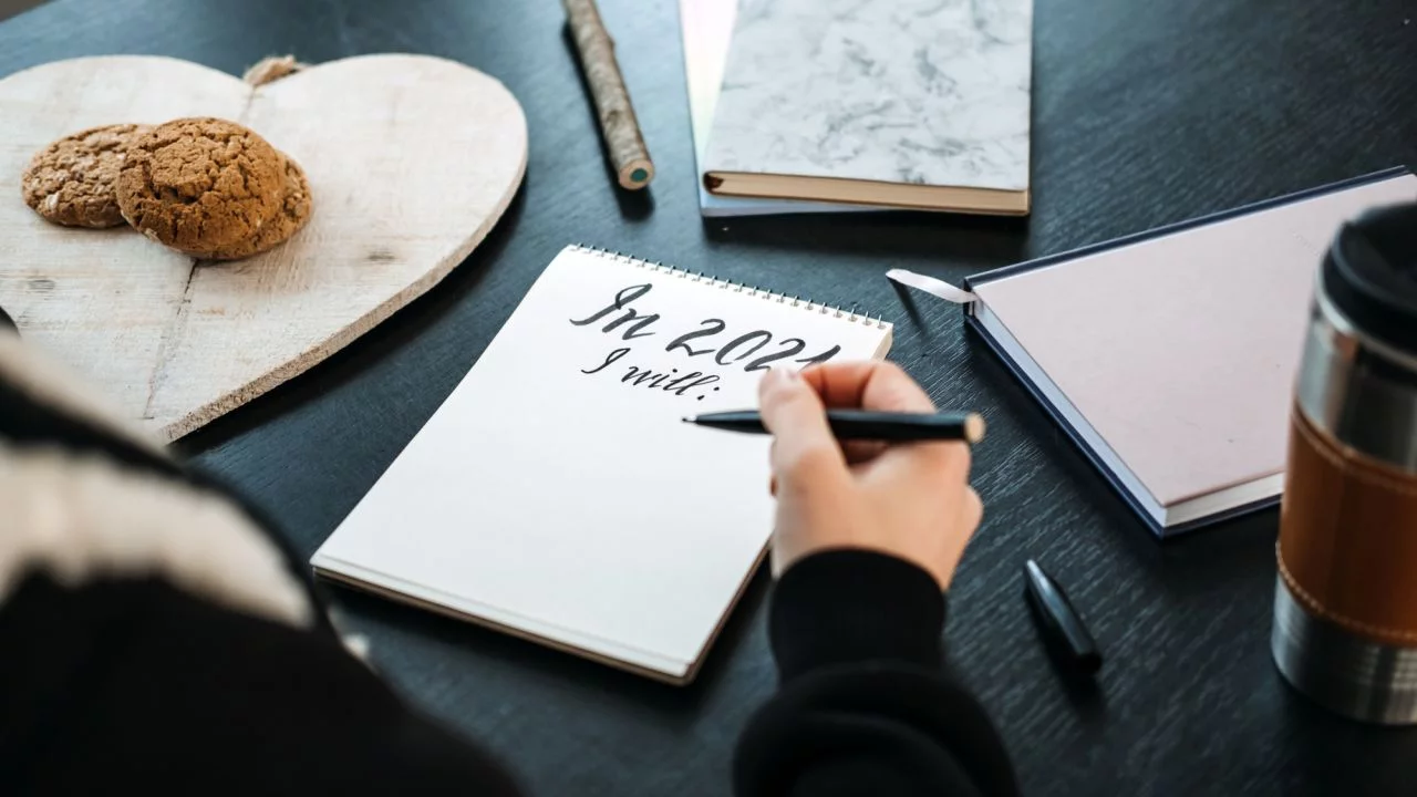 6 resoluções obrigatórias de final de ano para cuidar melhor do dinheiro