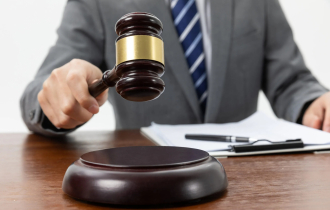 "Descubra como a recuperação judicial pode salvar uma empresa da falência!"