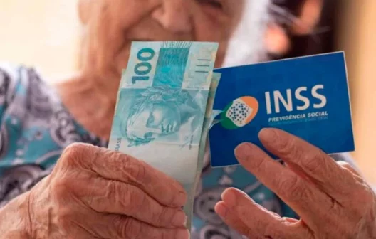 "Descubra como aumentar sua aposentadoria com a complementação de contribuições previdenciárias!"