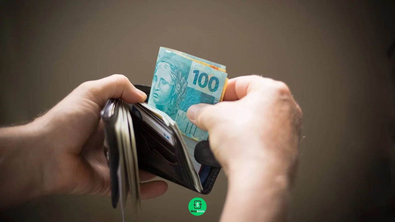 Para que serve a conta salário? Entenda como funciona